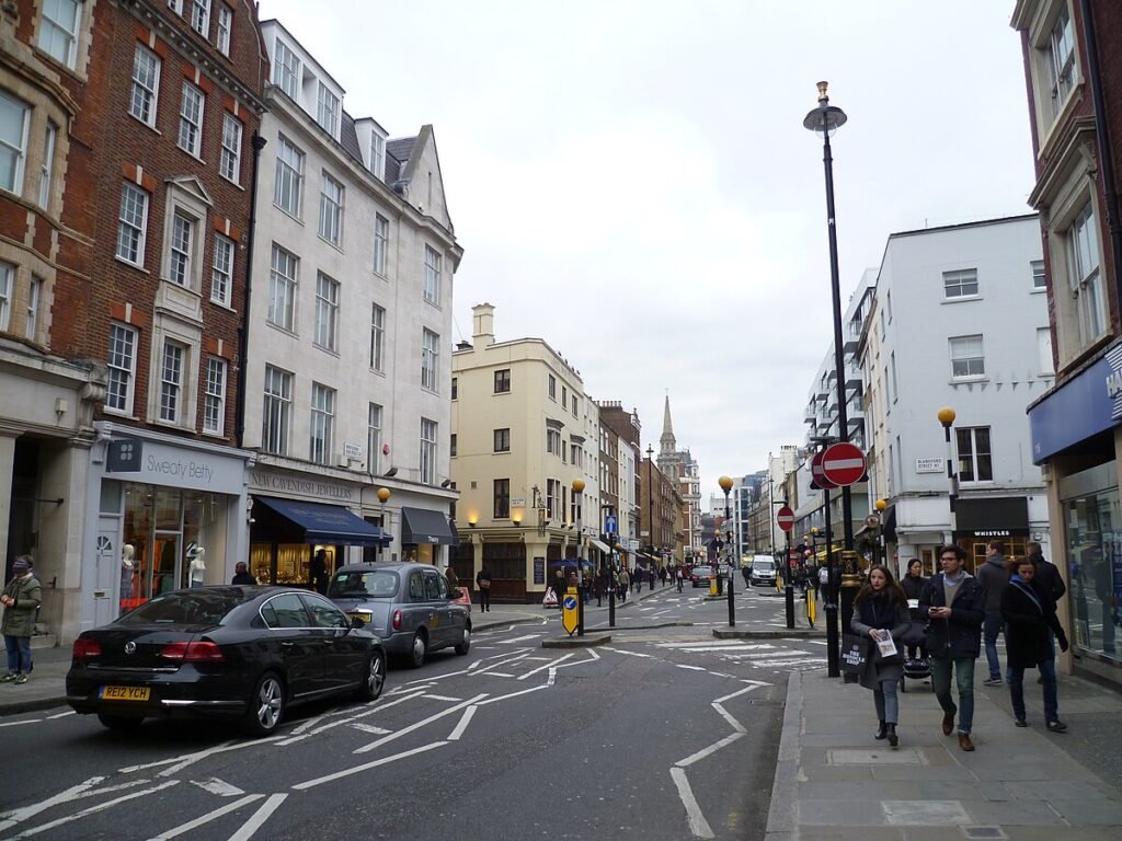 Marylebone_High_Street_looking_south