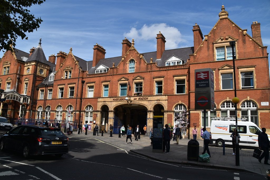 Marylebone_Station,_geograph_6529844_by_N_Chadwick